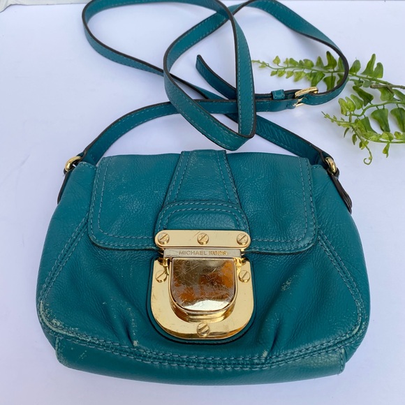 Michael Kors Handbags - Michael Kors Crossbody Bag